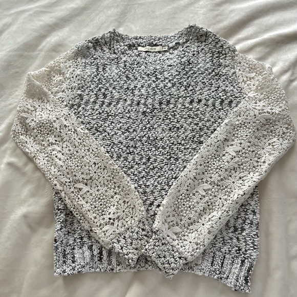 “Luster” Black and White knit sweater with lace sleeves - Picture 1 of 6